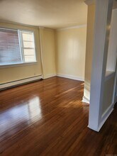 96 Portland Ave in Redding, CT - Building Photo - Building Photo