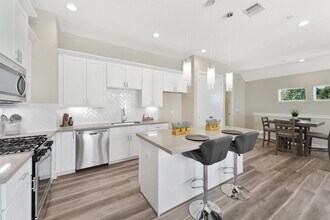 238 Julia St in Houston, TX - Building Photo - Building Photo