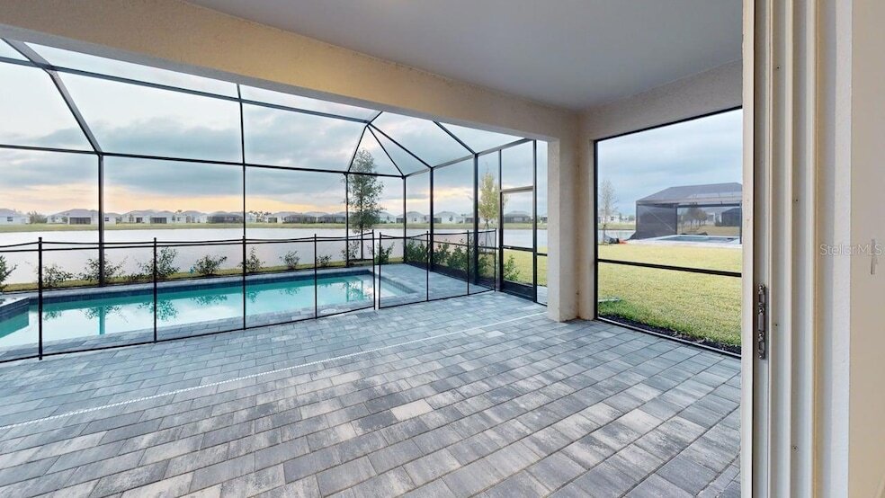7949 Lakes Edge Ln in Port Charlotte, FL - Building Photo