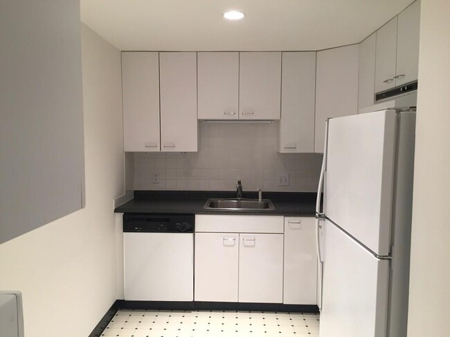 287 Harvard St, Unit 72 in Cambridge, MA - Building Photo - Building Photo