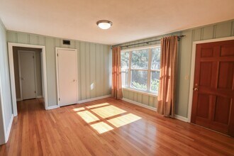 2240 Jose Cir W in Jacksonville, FL - Building Photo - Building Photo