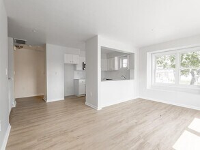 510 Westchester Ave in Rye Brook, NY - Building Photo - Building Photo