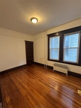 223 Treadwell Ave in Staten Island, NY - Building Photo - Building Photo