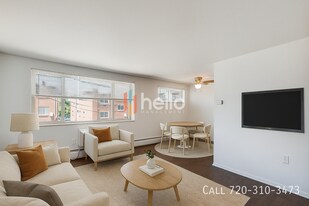 809 N Dexter St in Denver, CO - Building Photo