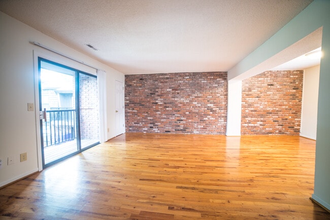 4012 Oak St, Unit 64111