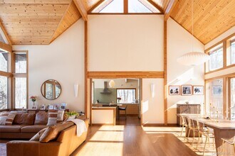 195 Vlei Rd in Rhinebeck, NY - Building Photo - Building Photo