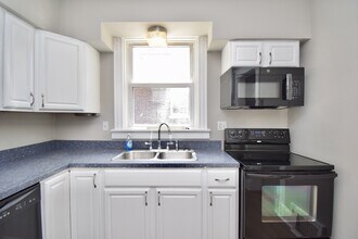 3048 Taylor Ave in Cincinnati, OH - Building Photo - Building Photo