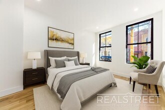 Brand New 2 Bed 2 Bath Duplex with Private in Queens, NY - Building Photo - Building Photo