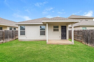 5422 Freshwater Way in San Antonio, TX - Building Photo - Building Photo
