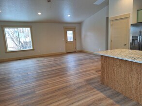 702 Smith Ave in Nampa, ID - Building Photo - Building Photo