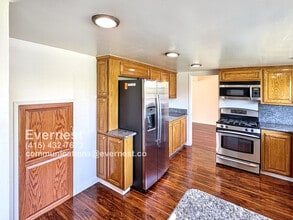1571 Sun Ln in San Jose, CA - Building Photo - Building Photo