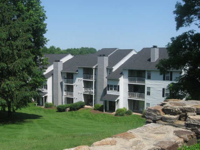 Northwoods East in Middletown, CT - Foto de edificio