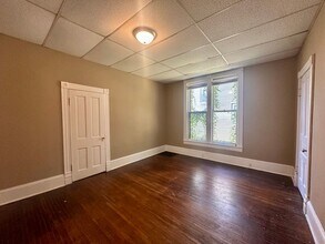205 Union St in Bloomington, IL - Building Photo - Building Photo