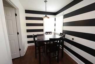 601 Dixie Trail in Raleigh, NC - Building Photo - Building Photo