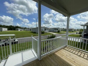 34866 Silver King Dr in Zephyrhills, FL - Building Photo - Building Photo