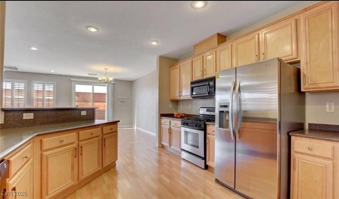 6250 W Arby Ave in Las Vegas, NV - Building Photo