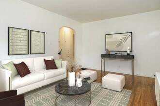 343 E Royal Forest Blvd in Columbus, OH - Building Photo - Building Photo