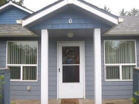 1030 Mt Olympus Ave SE in Ocean Shores, WA - Building Photo