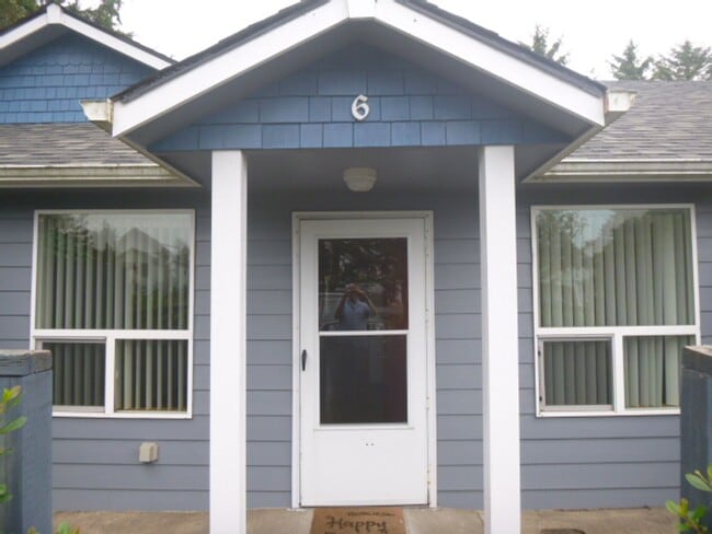 property at 1030 Mt Olympus Ave SE