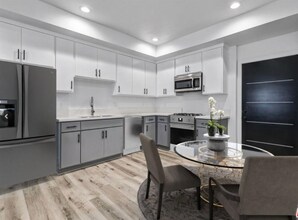 4643 W 18th St in Los Angeles, CA - Building Photo - Building Photo