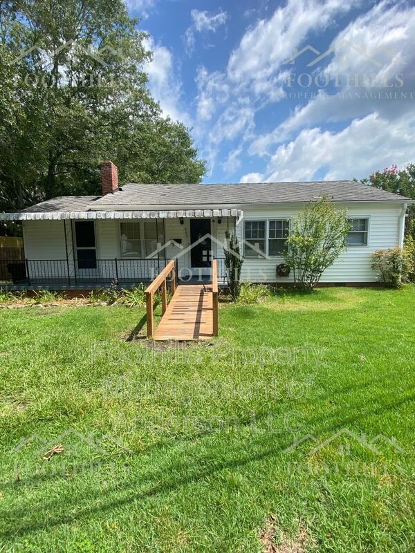 property at 602 Heyward Ave