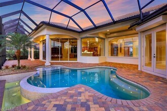 2046 Imperial Cir in Naples, FL - Building Photo - Building Photo