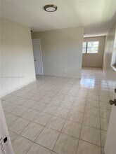 1836 NW 22nd Ct in Miami, FL - Building Photo - Building Photo