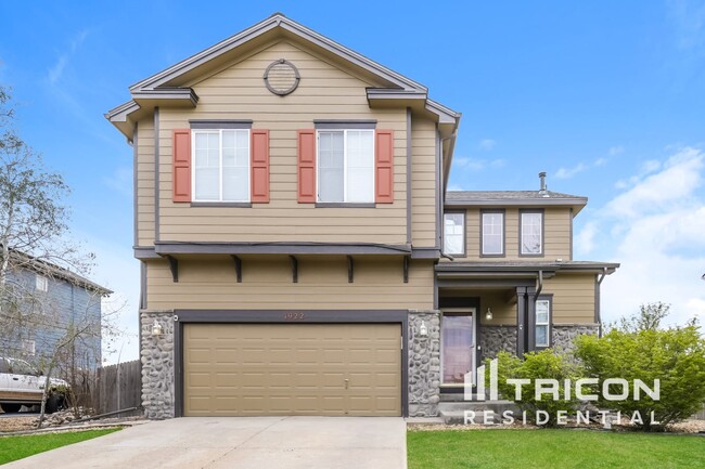 property at 1922 E 164th Pl