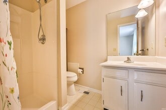 7104 Tanbark Ln in Fort Wayne, IN - Building Photo - Building Photo