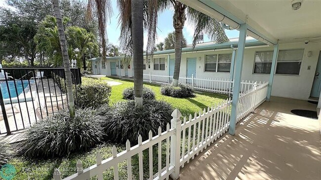 1601 S Federal Hwy in Lake Worth Beach, FL - Building Photo - Building Photo