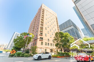 345 N Canal St, Unit 304 in Chicago, IL - Building Photo - Building Photo