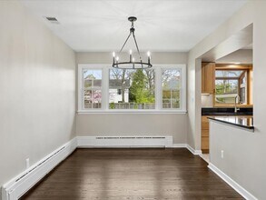 619 Rockland Ave in Lake Bluff, IL - Building Photo - Building Photo