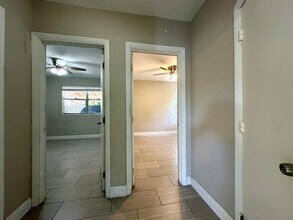 909 Windsor Ave in West Palm Beach, FL - Building Photo - Building Photo