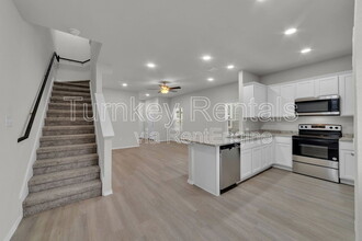 13850 Enzo Gate in San Antonio, TX - Building Photo - Building Photo