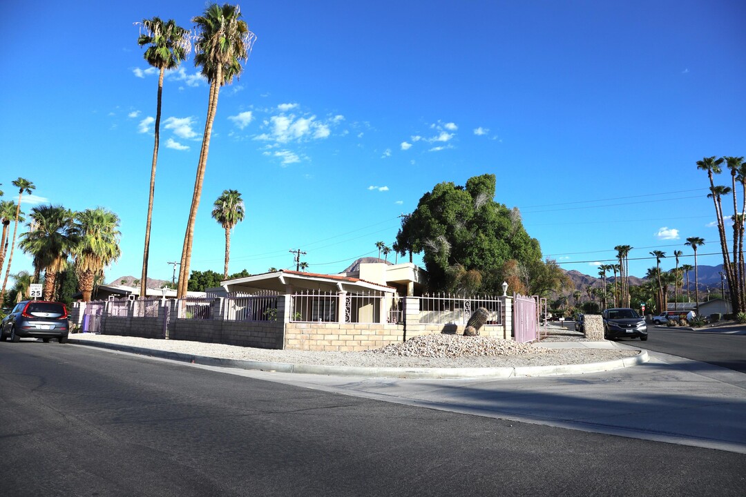 45618 Panorama Dr in Palm Desert, CA - Foto de edificio