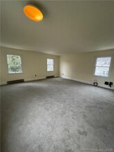 36 Edgewood Ave in Greenwich, CT - Building Photo - Building Photo