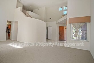 639 Port Dunbar in Chula Vista, CA - Foto de edificio - Building Photo