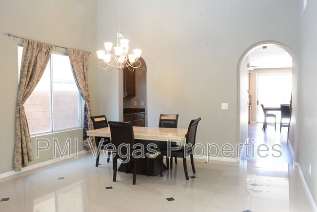 11631 Suburban Rd in Las Vegas, NV - Building Photo - Building Photo