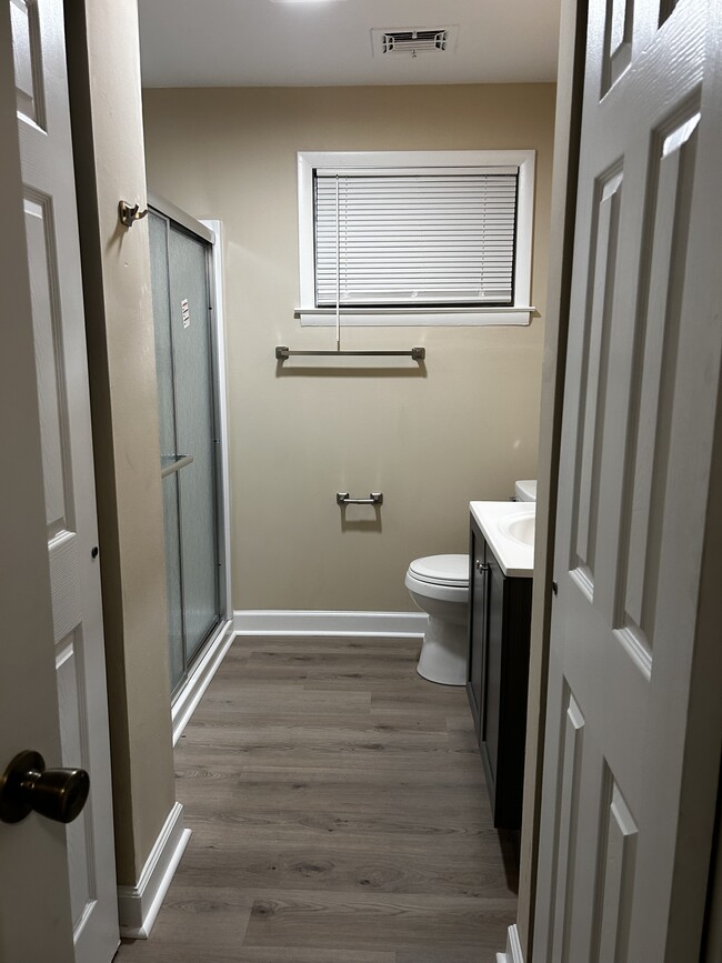 220 E Trotwood Blvd in Dayton, OH - Foto de edificio - Building Photo