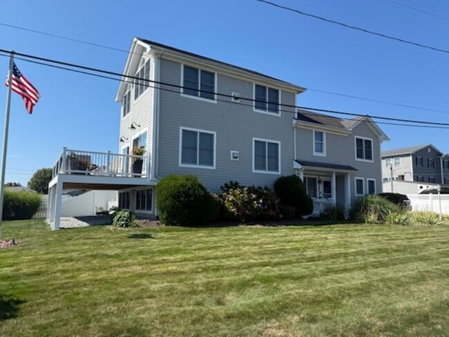 4 Tidewater Rd in Narragansett, RI - Building Photo - Building Photo