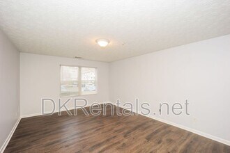 12101 Fairington Ridge Cir in Stonecrest, GA - Building Photo - Building Photo