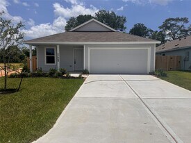 25668 Rose Creek Dr in Cleveland, TX - Building Photo