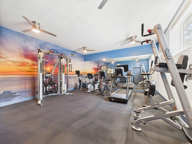 Montana Avenue in Santa Monica, CA - Building Photo - Building Photo