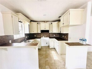 2804 Gumwood Ave W in McAllen, TX - Building Photo - Building Photo