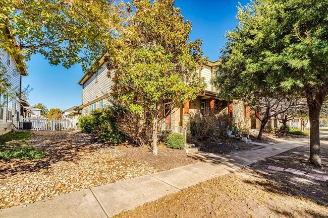 512 Lookout Tree Ln in Round Rock, TX - Building Photo - Building Photo