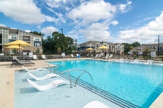 Hawthorne Northwest in Greensboro, NC - Foto de edificio - Building Photo