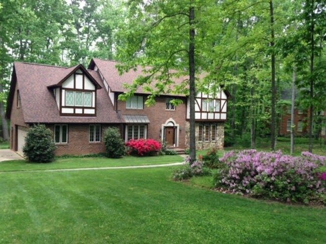 property at 5615 Faye Dr