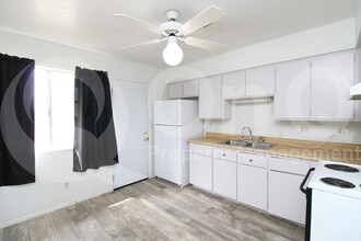 143 S Mountain Rd in Apache Junction, AZ - Building Photo - Building Photo