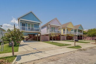 2311 67th St in Galveston, TX - Building Photo - Building Photo