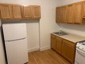 1762 Commonwealth Ave, Unit 3 in Boston, MA - Foto de edificio - Building Photo